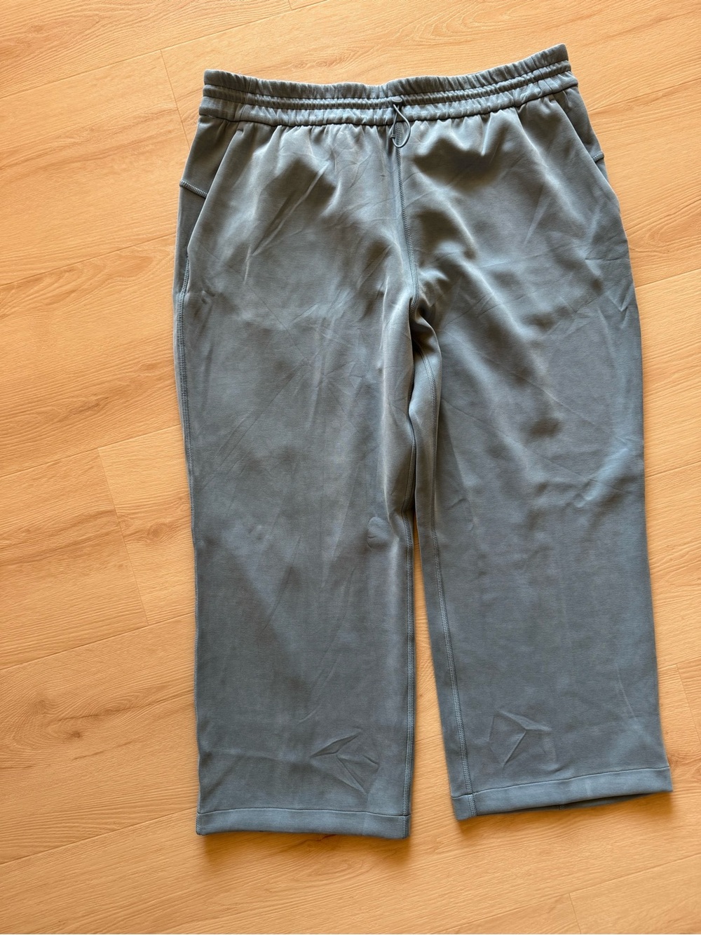 Lululemon Soft Extreme Crop Wide Leg